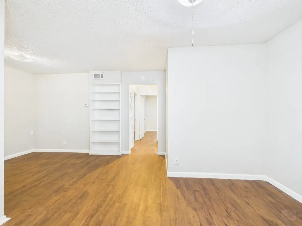 2401 Manor Road 136, Austin