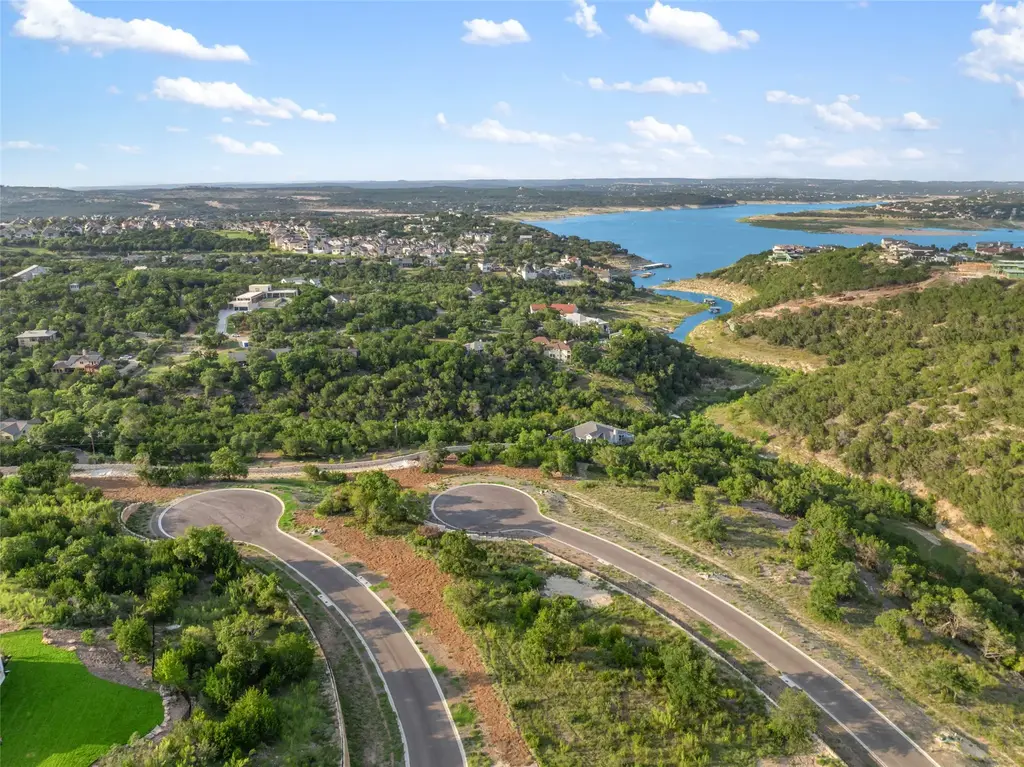 977 Tomichi Trail, Lakeway