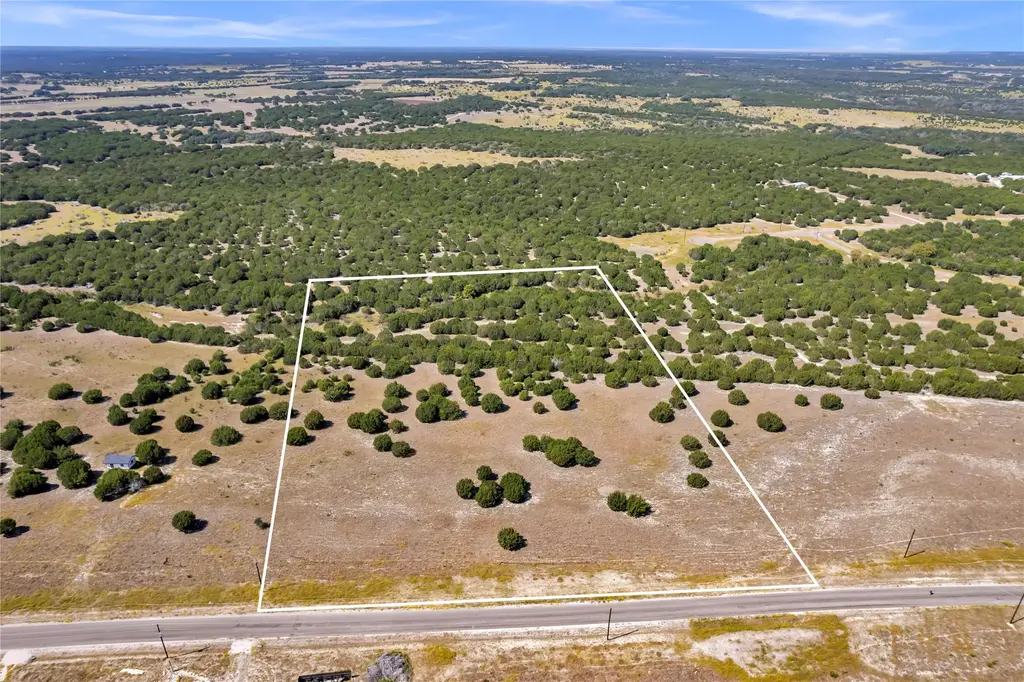 238 Rolling Hills Drive, Lampasas