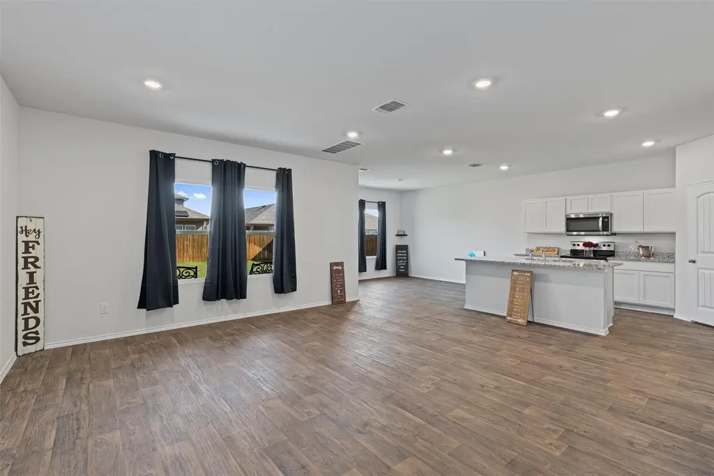 11104 Roving Pass, Elgin