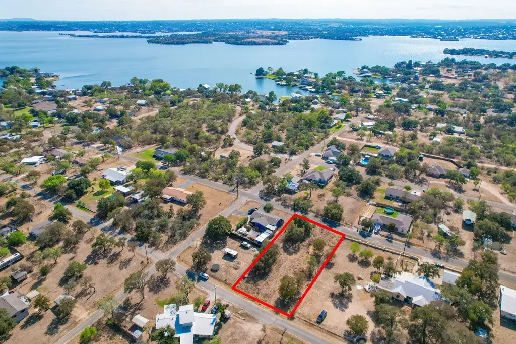 338 E Sweetbriar Drive, Marble Falls