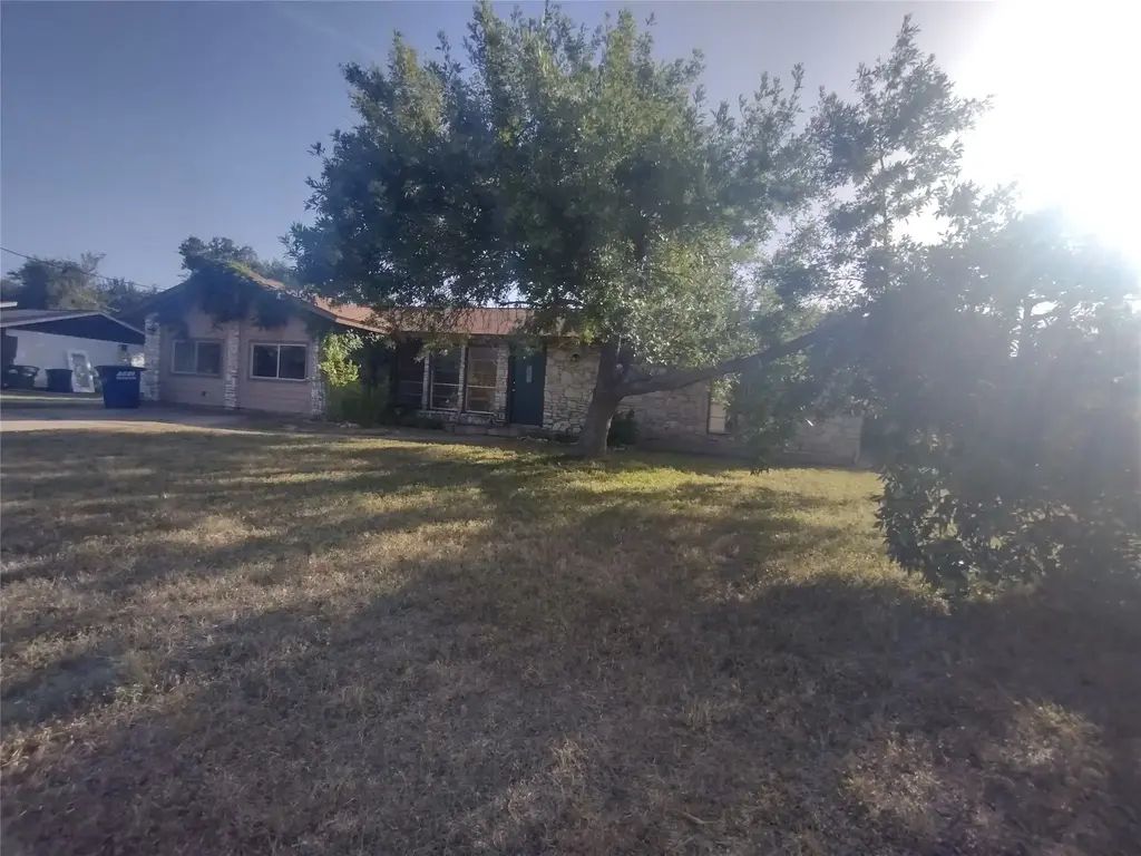 1811 Lone Oak Drive, Leander