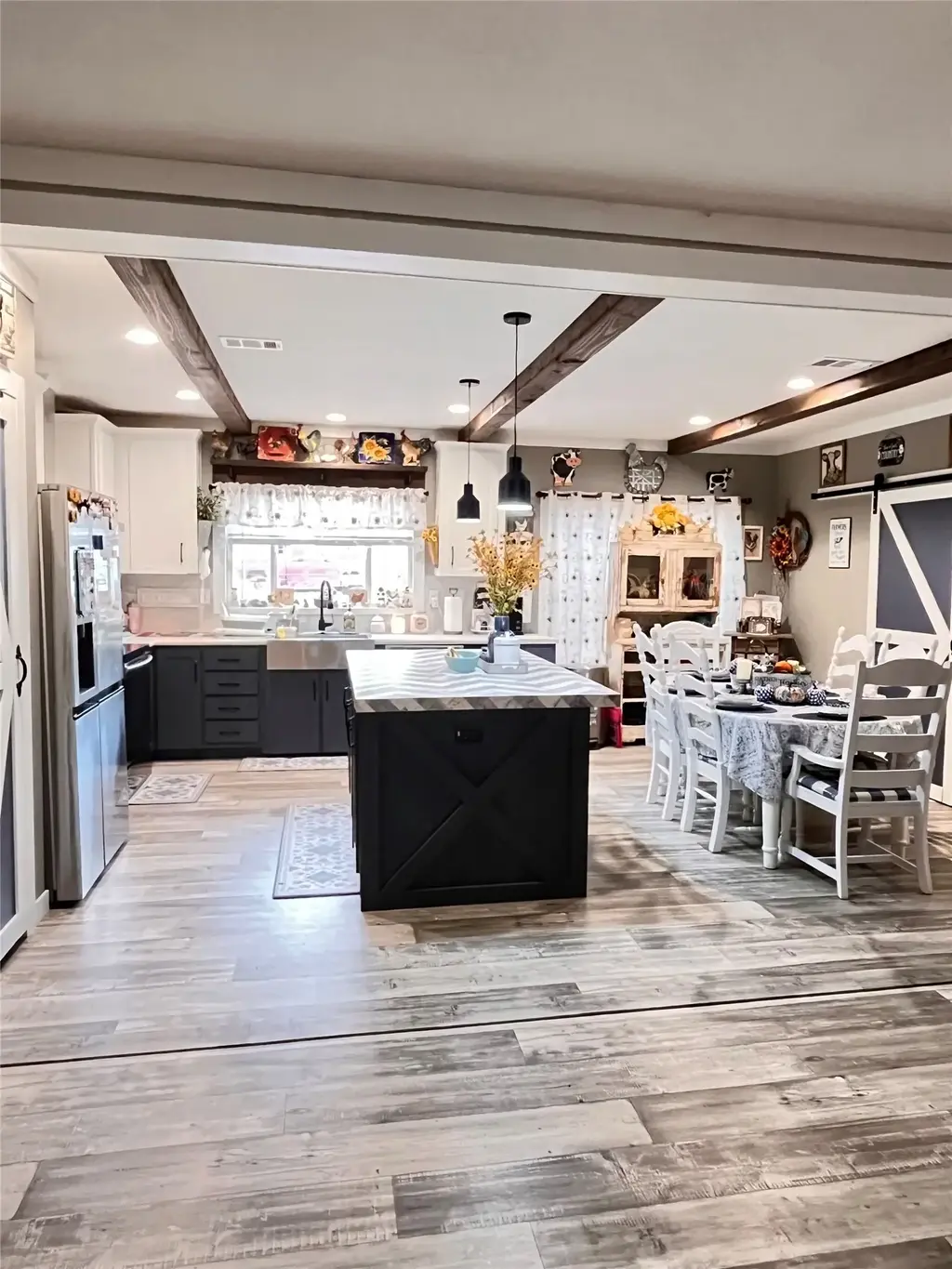 3869 Fm 2095, Cameron