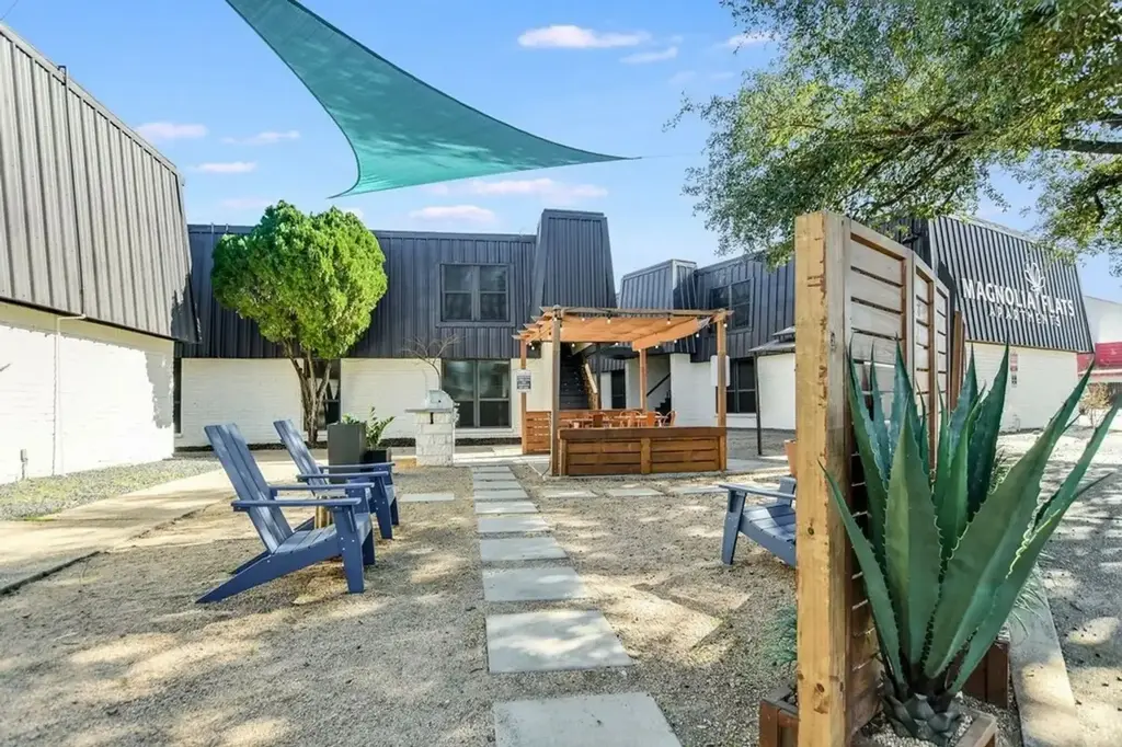 1220 W Anderson Lane 203, Austin