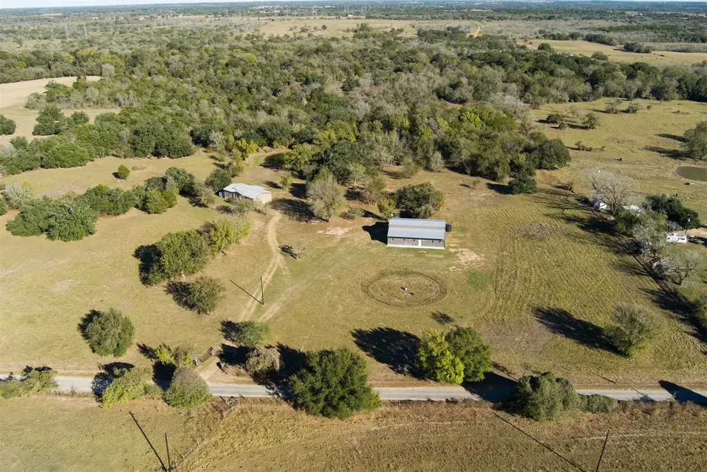 421 Krchnak Road, Smithville
