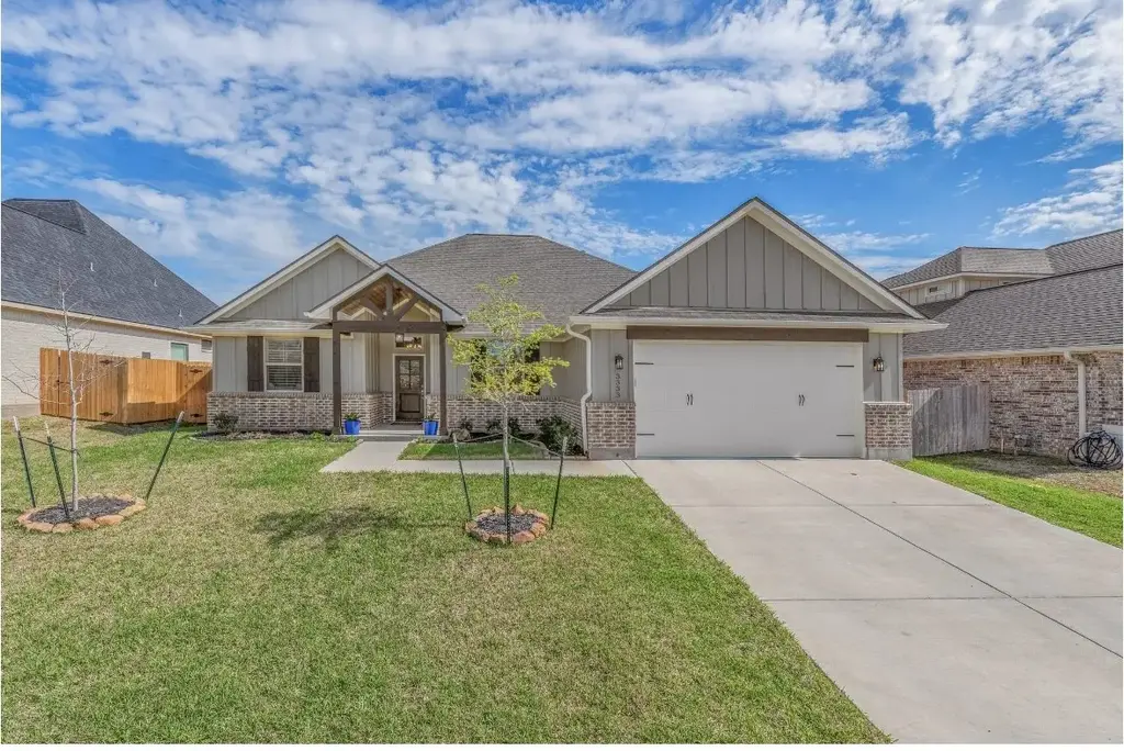 3333 Stonington Way, Bryan
