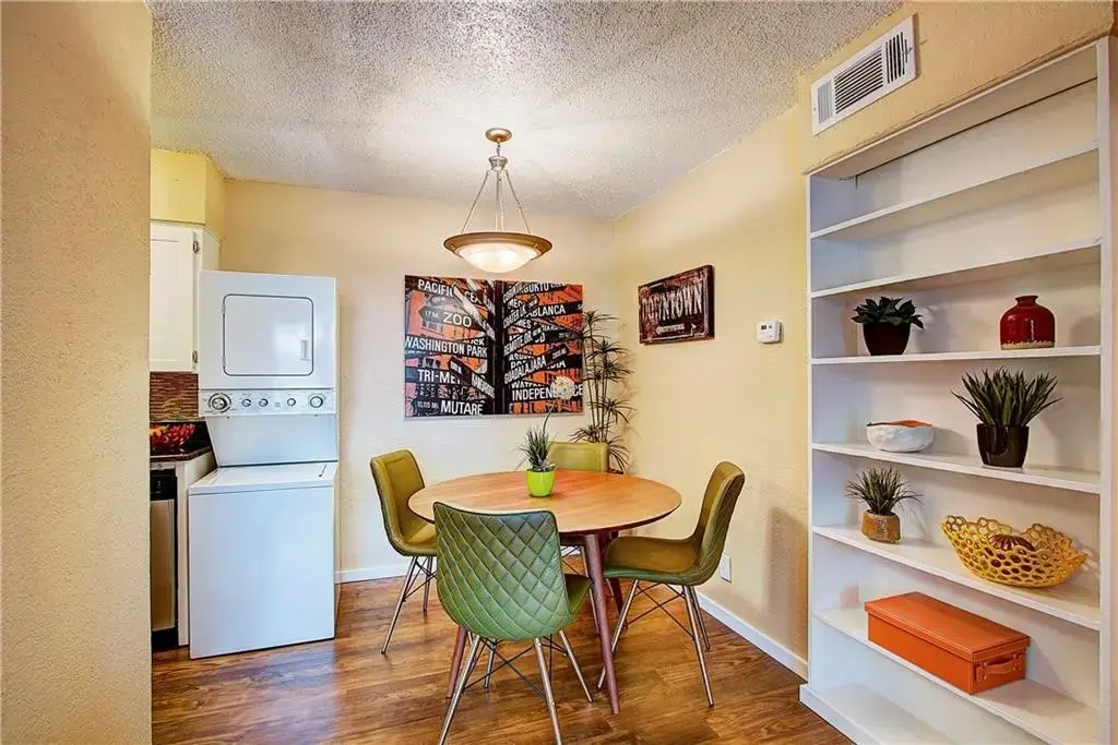 2401 Manor Road 224, Austin