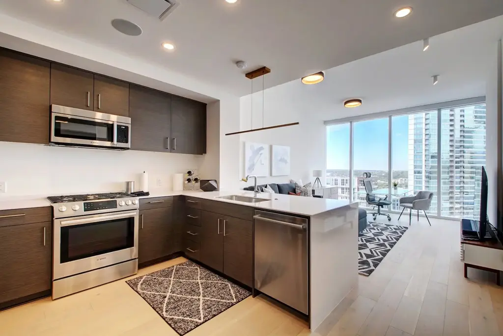 301 West Avenue 1703, Austin