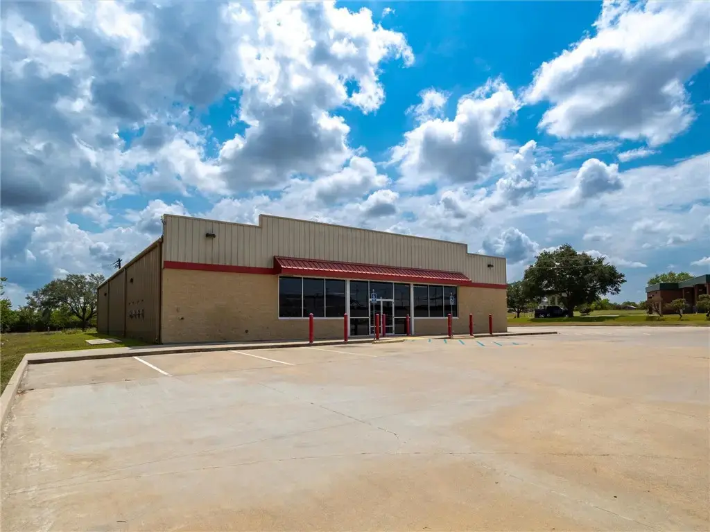 82 N Kessler Avenue, Schulenburg