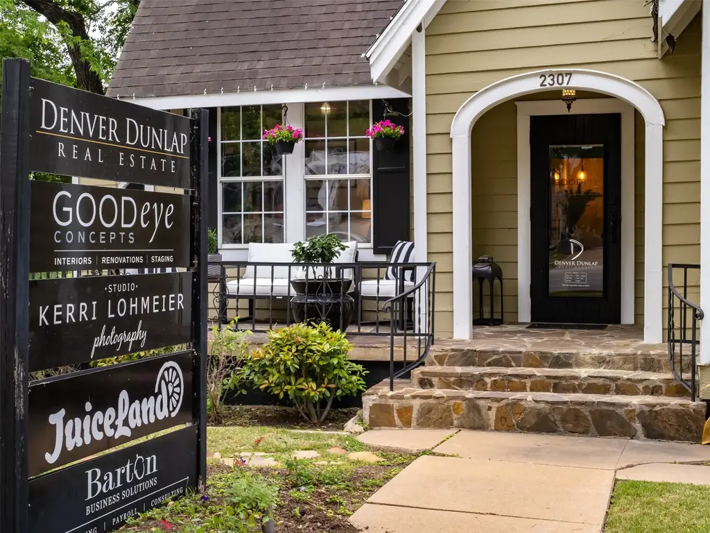 2307 Lake Austin Boulevard N, Austin