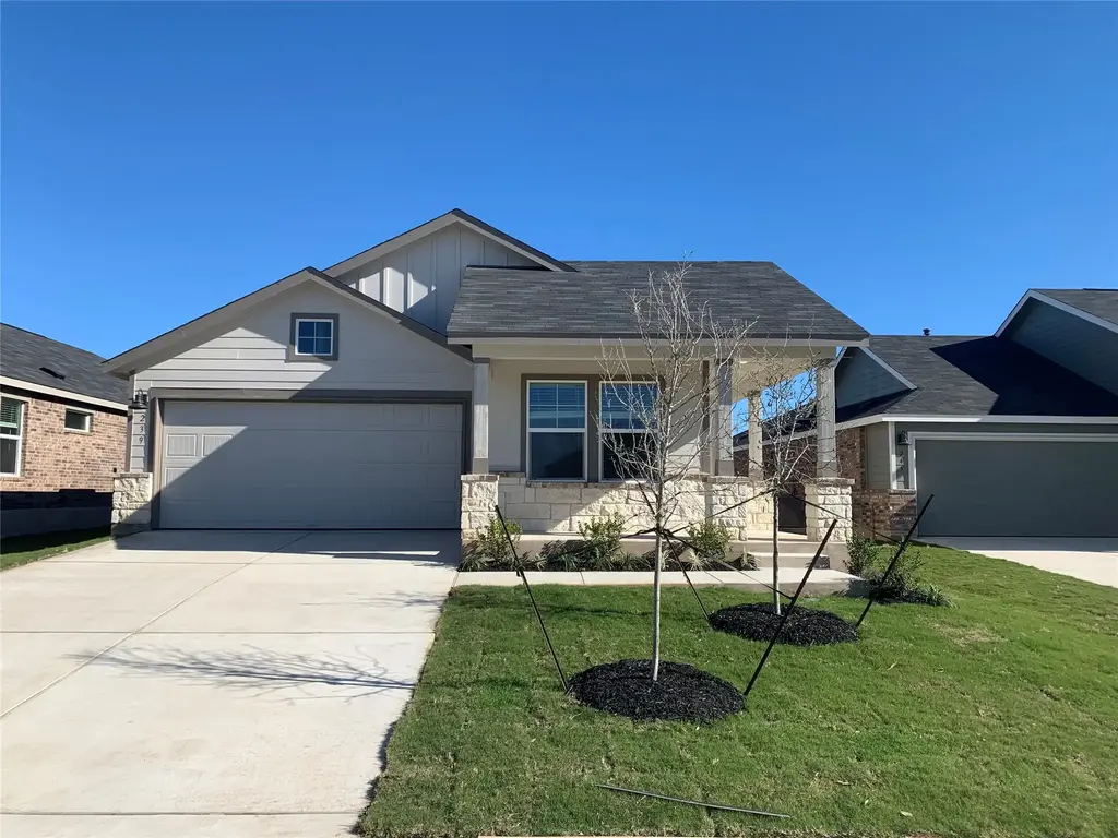 239 Sormonne Loop, Kyle