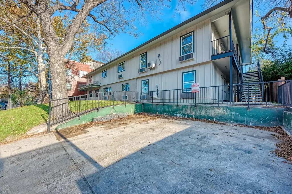 306 E 30th Street 106, Austin