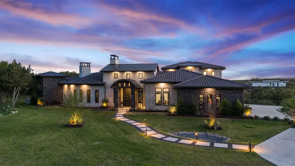 19204 Secretariat Place, Spicewood