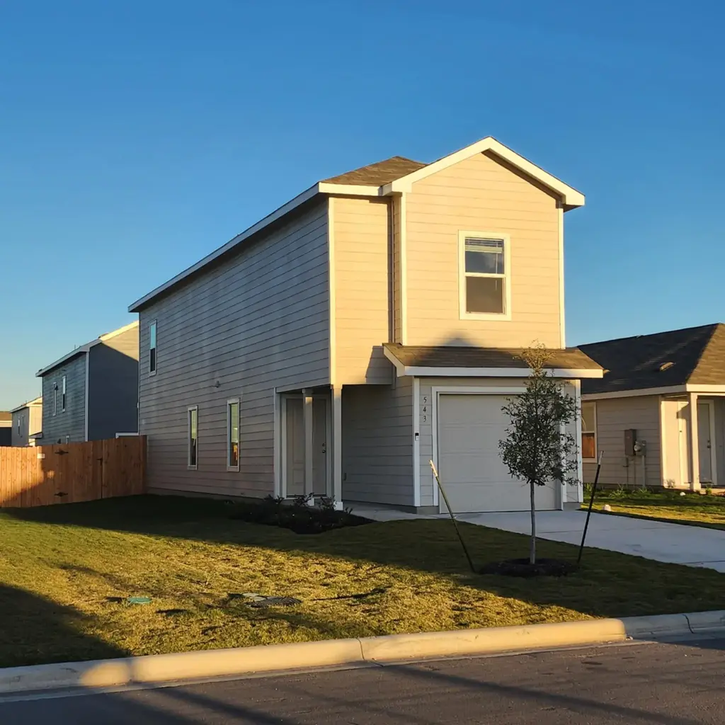 543 Commander Abbott Drive, Jarrell
