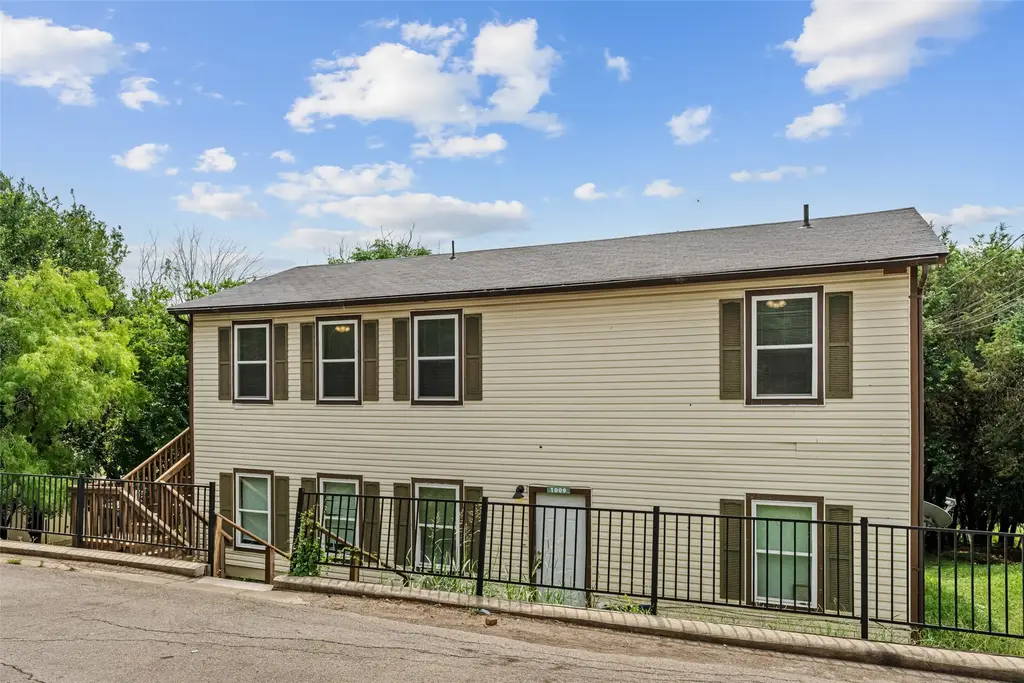 1009-1019 Advance Street, San Marcos