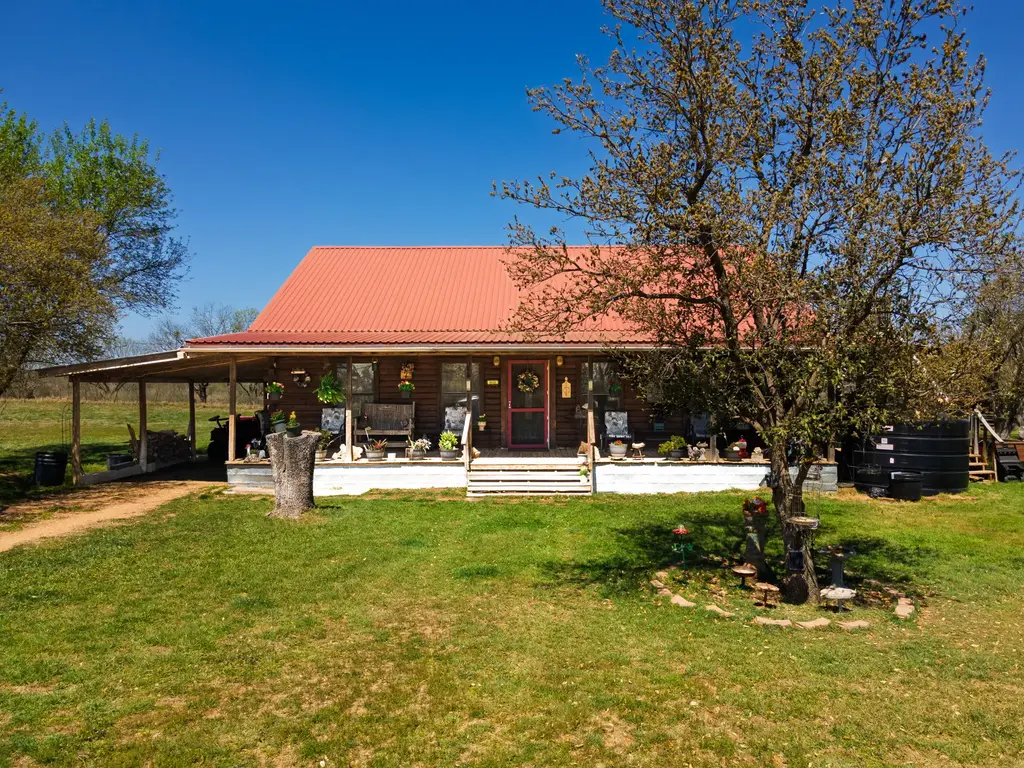4723 Cr 117, San Saba