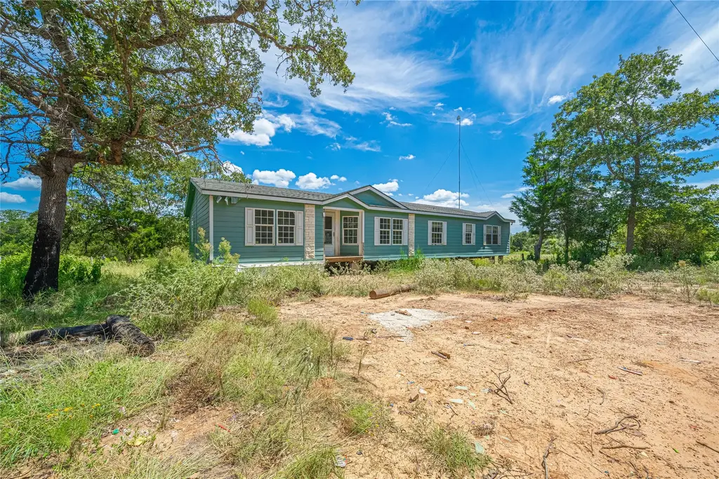 117 Charles Burnes Lane, Rosanky