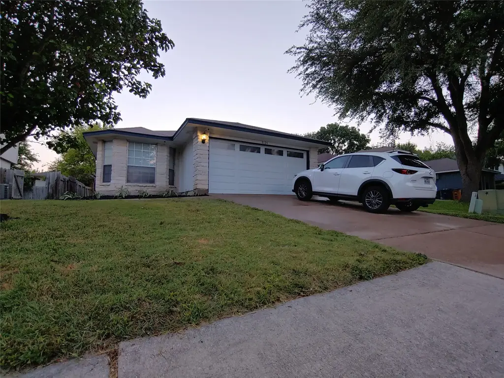 8124 Tockington Way, Austin