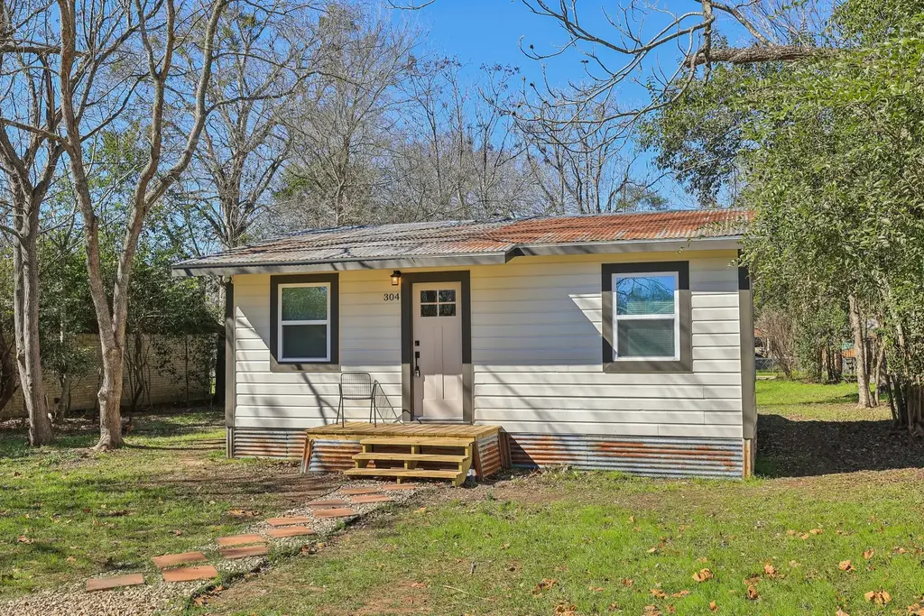 304 Harris Street, Smithville