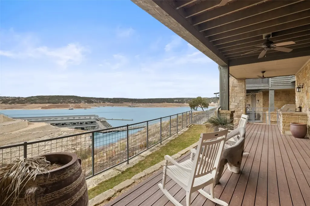 2217 Seabiscuit Cove 127, Spicewood