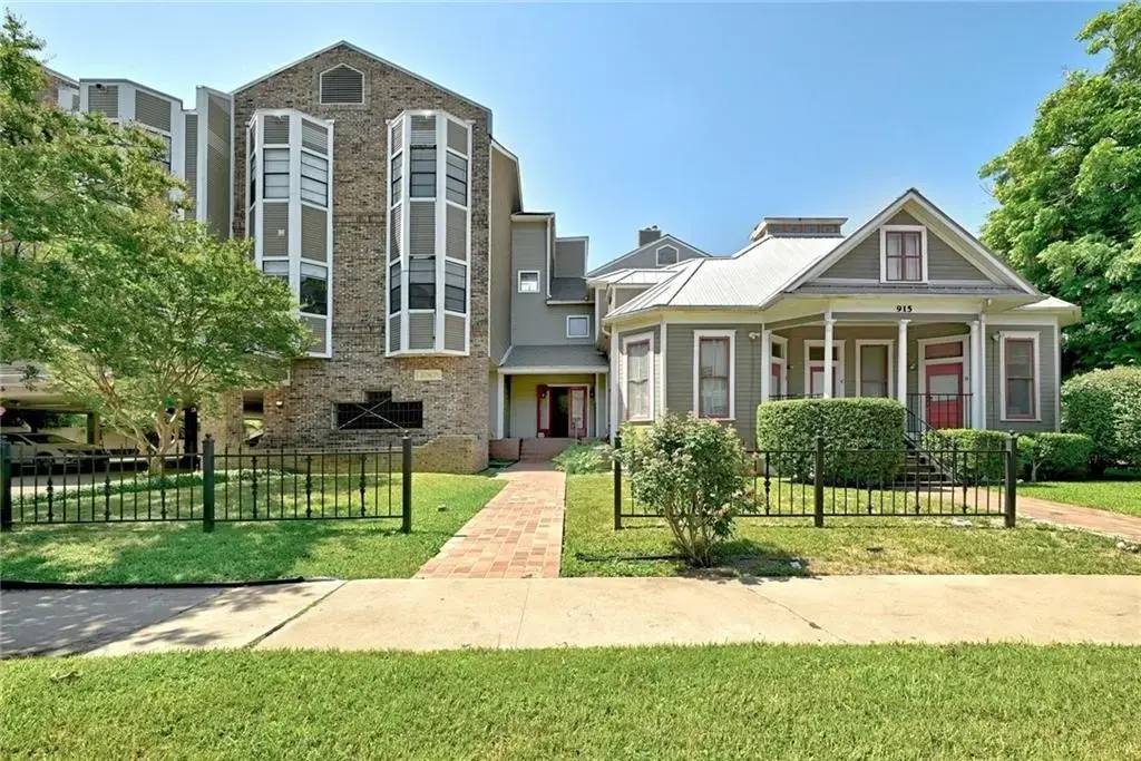 915 W 23rd Street 102, Austin