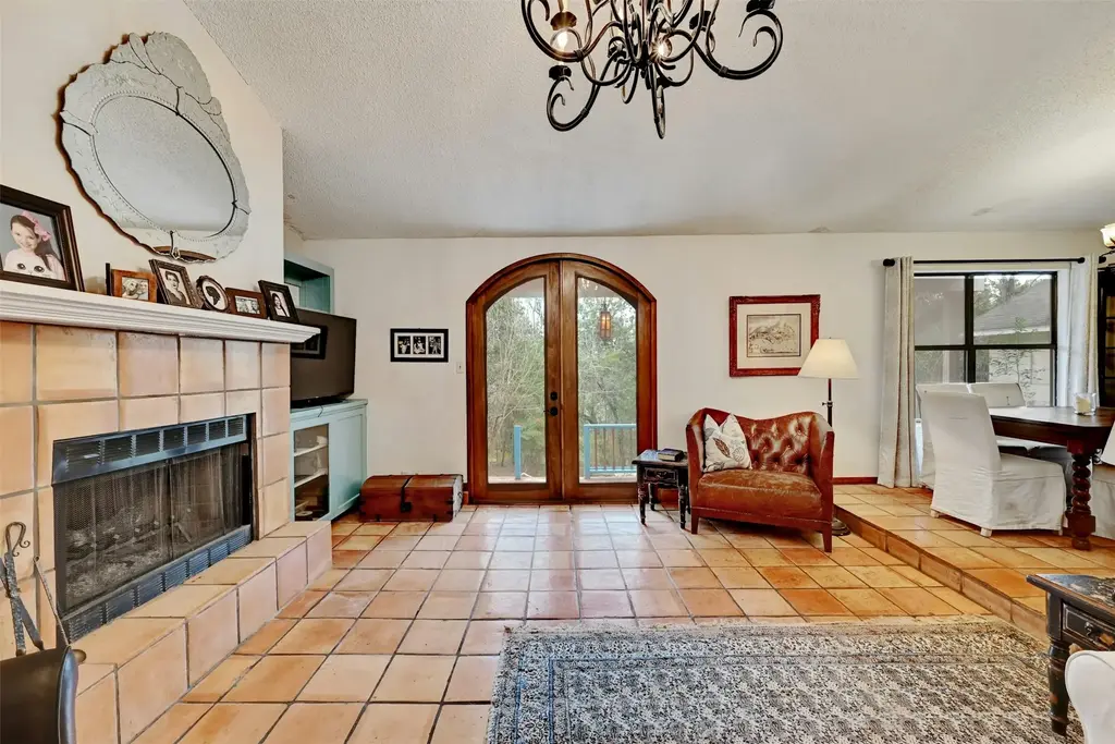 107 S Cuernavaca Drive, Austin