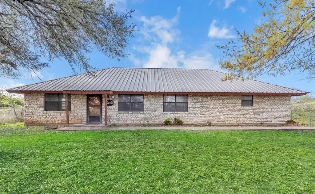 200 County Road 320 Street, Bertram