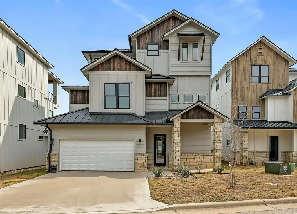 2405 Bruin Drive 59, Spicewood