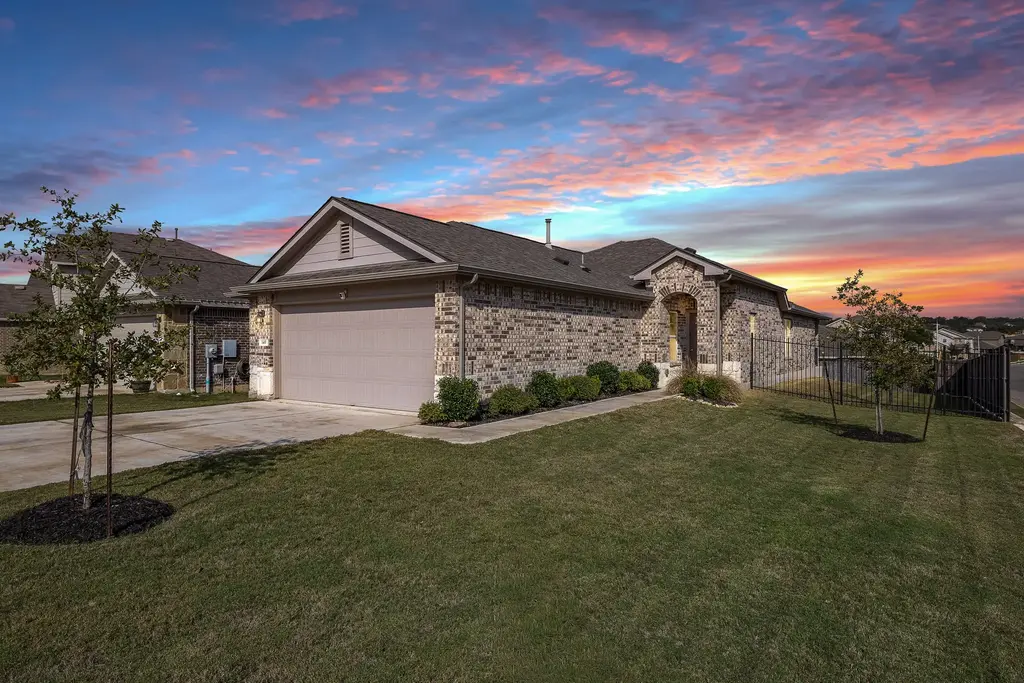 149 Feather Grass Avenue, Leander