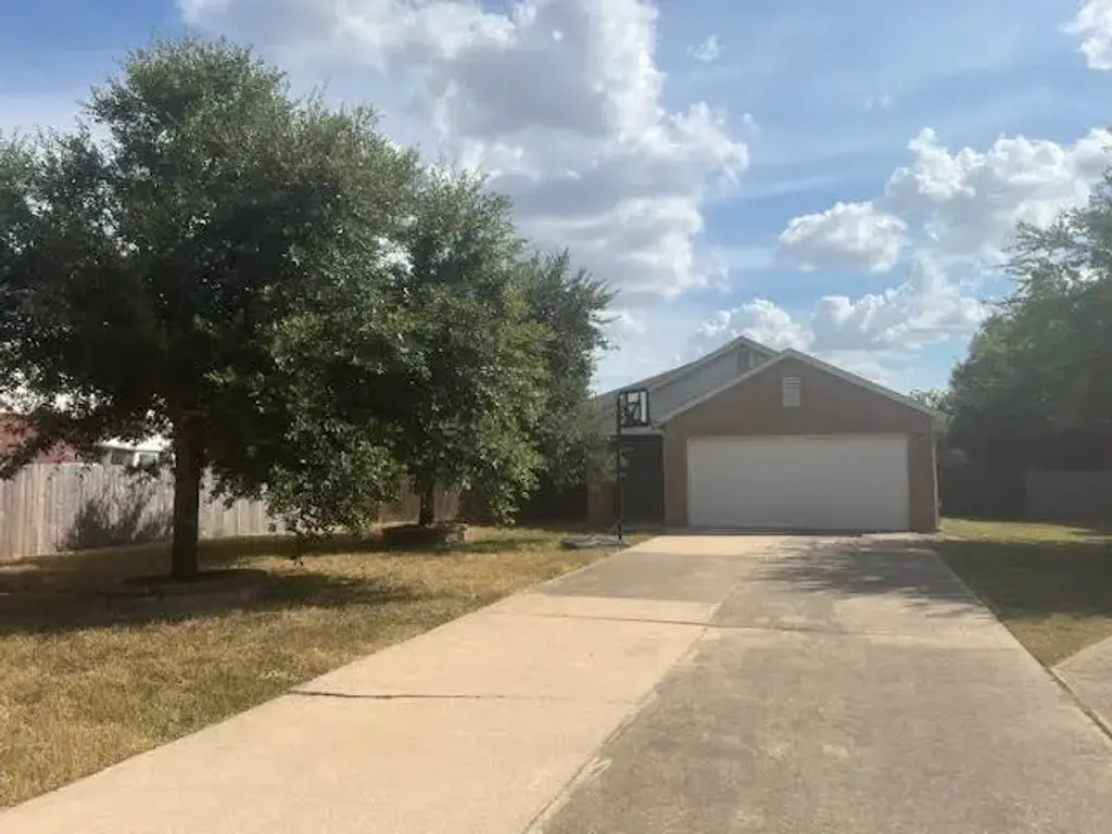 1111 Lincoln Sparrow Cove, Pflugerville