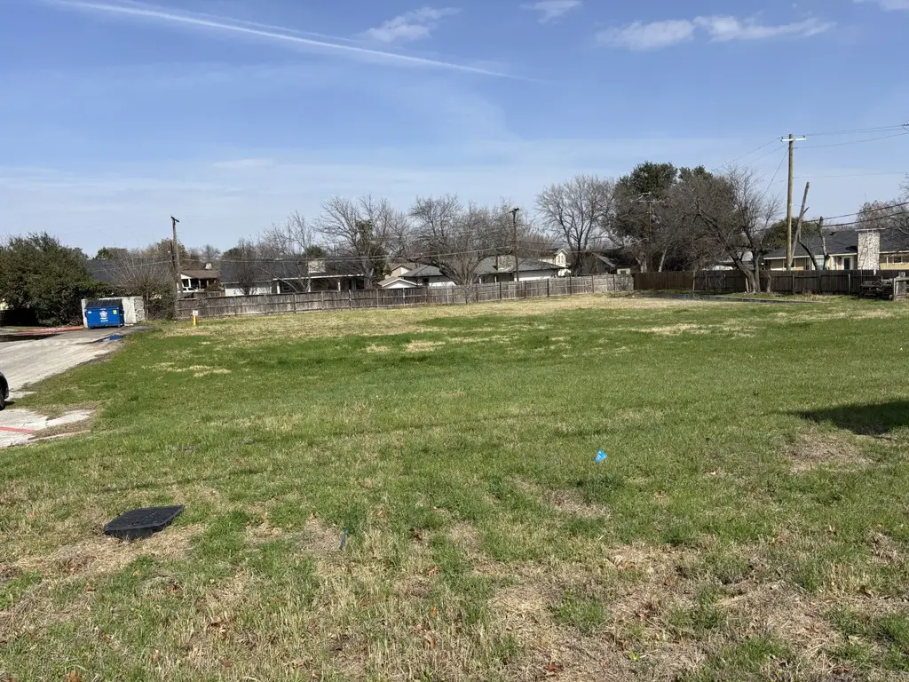 1400 Gattis School Road, Round Rock