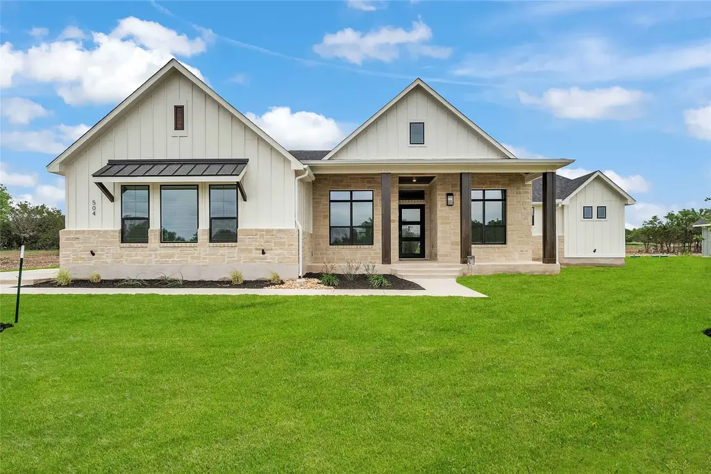 504 Vale Pond Spur, Georgetown
