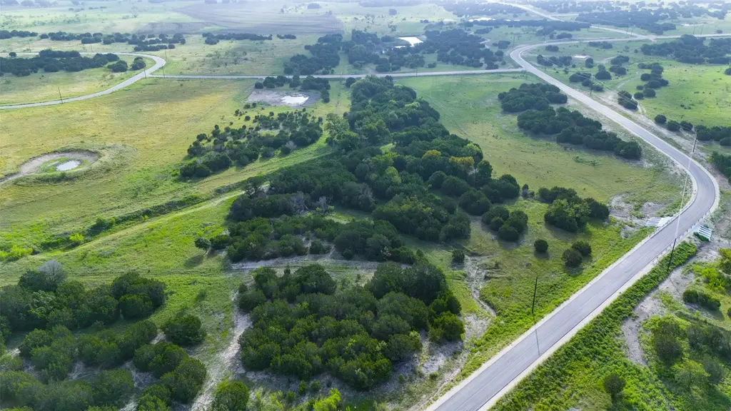 30 Shin Oak Dr, Lampasas