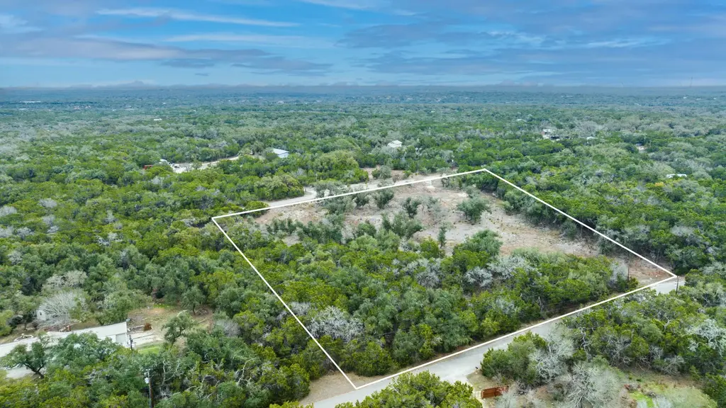 301 Lonesome Trail, Driftwood