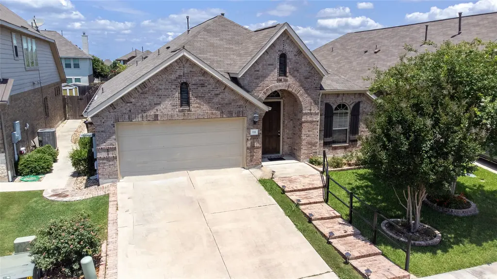 221 Joseph Drive, Buda