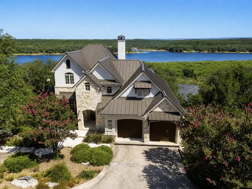 633 Wesley Ridge Drive, Spicewood