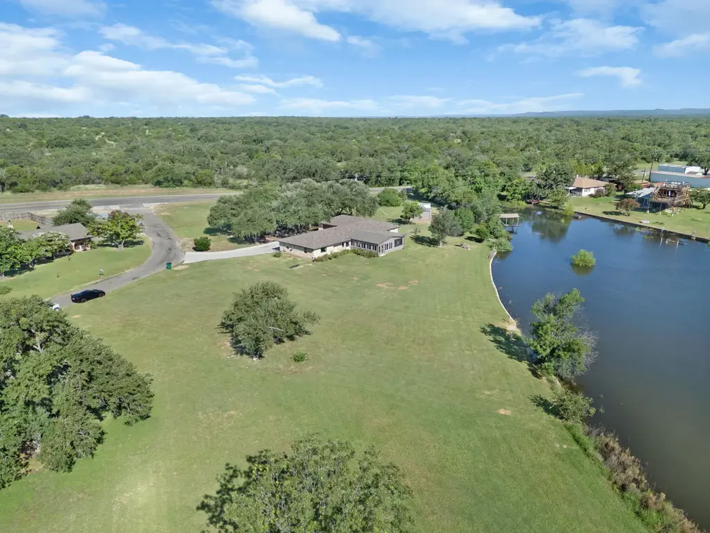 208 Iris Lane, Buchanan Dam