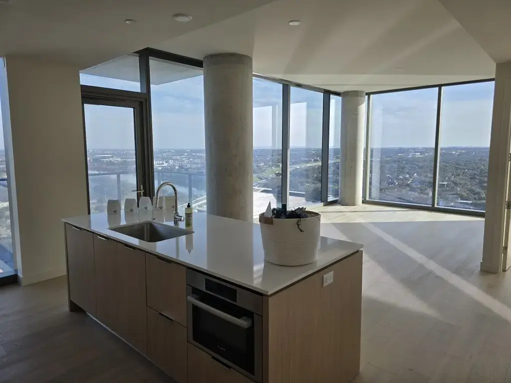 44 East Avenue 2610, Austin