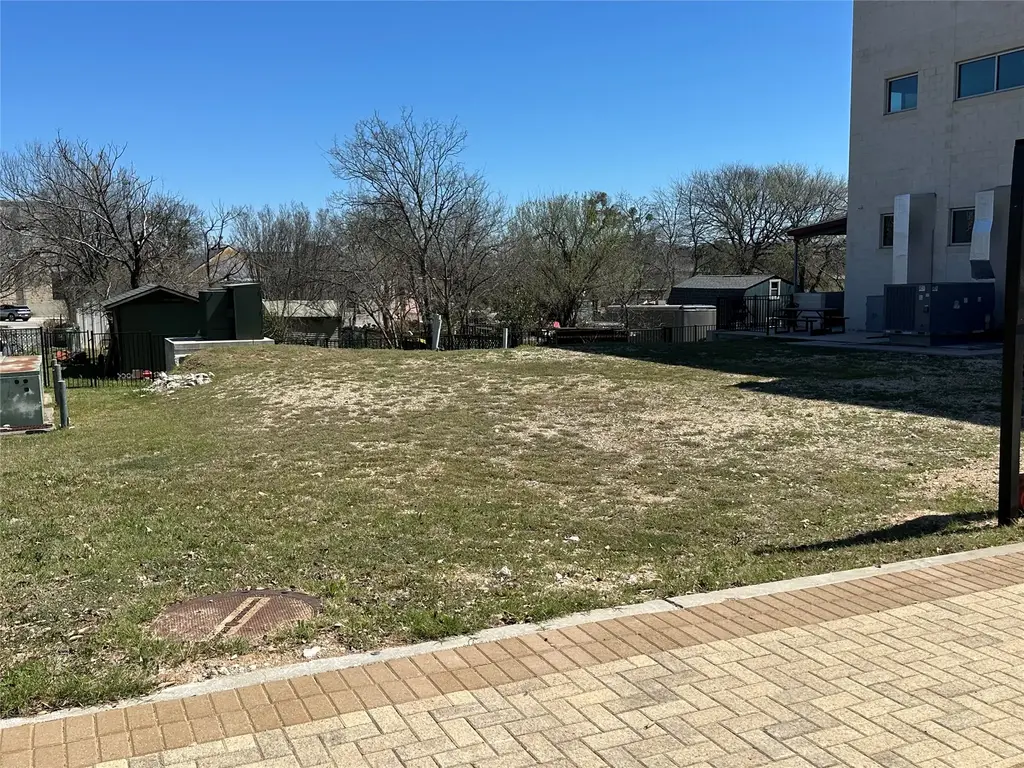 209 S Brown Street, Round Rock