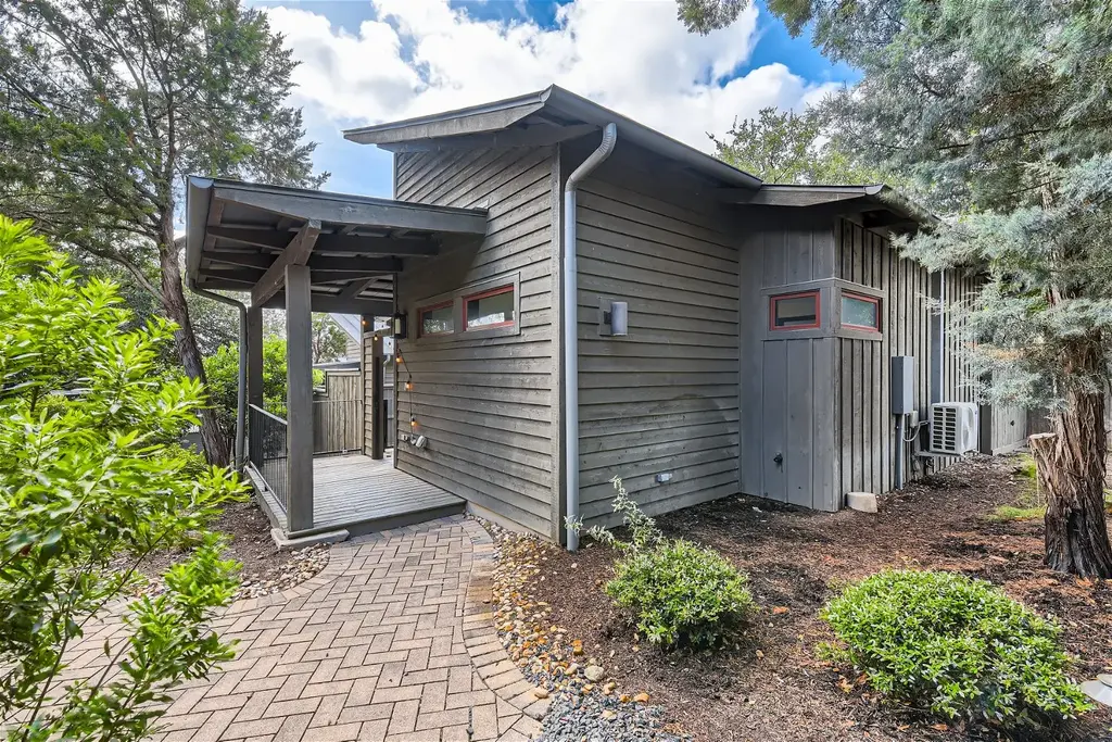 2113 Barbaro Way 14, Spicewood