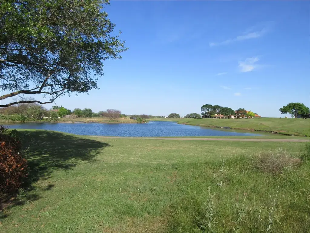 1905 Lauren Drive, Spicewood