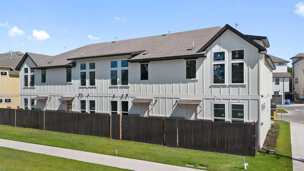 200 W 56th Street 1101, Austin