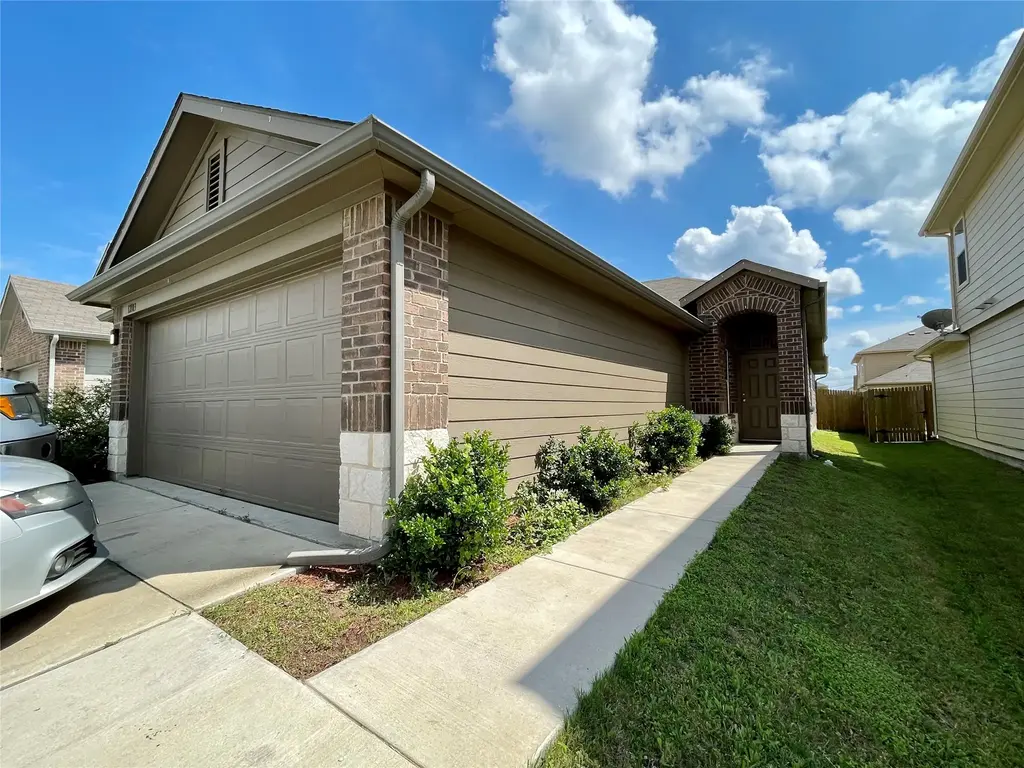 12103 Stoneridge Gap Lane, Manor