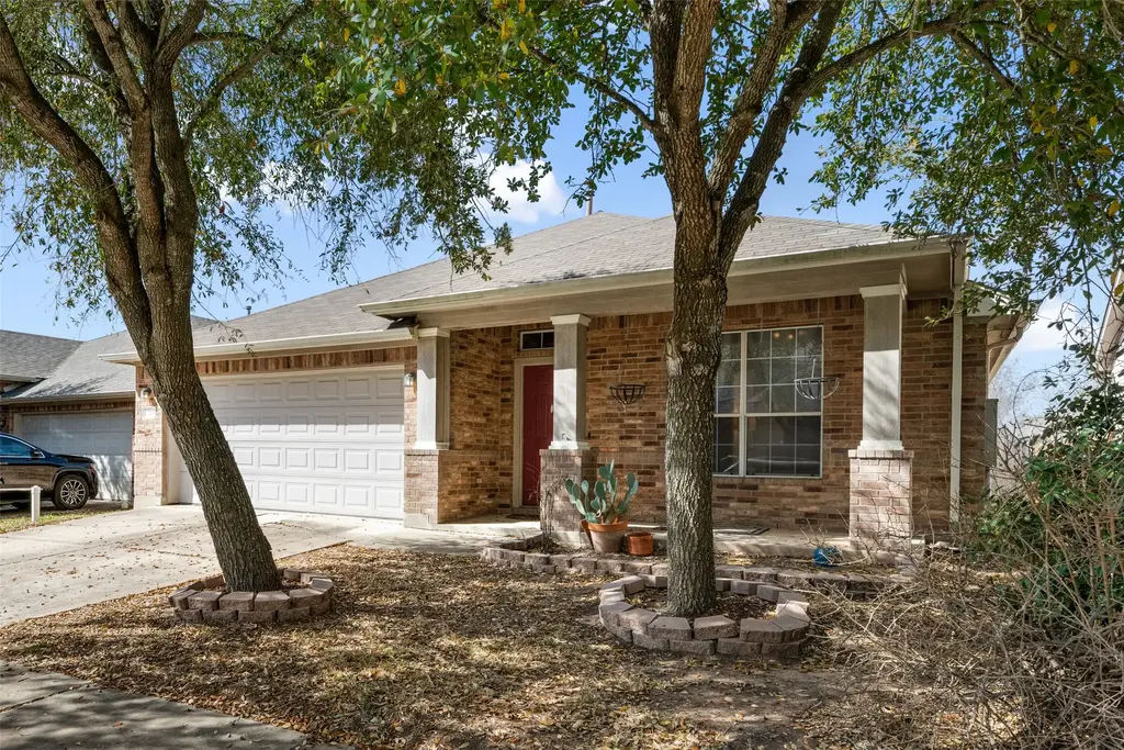 221 Stone Crest Boulevard, Buda