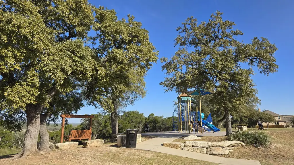 7600 Tessera Parkway, Lago Vista