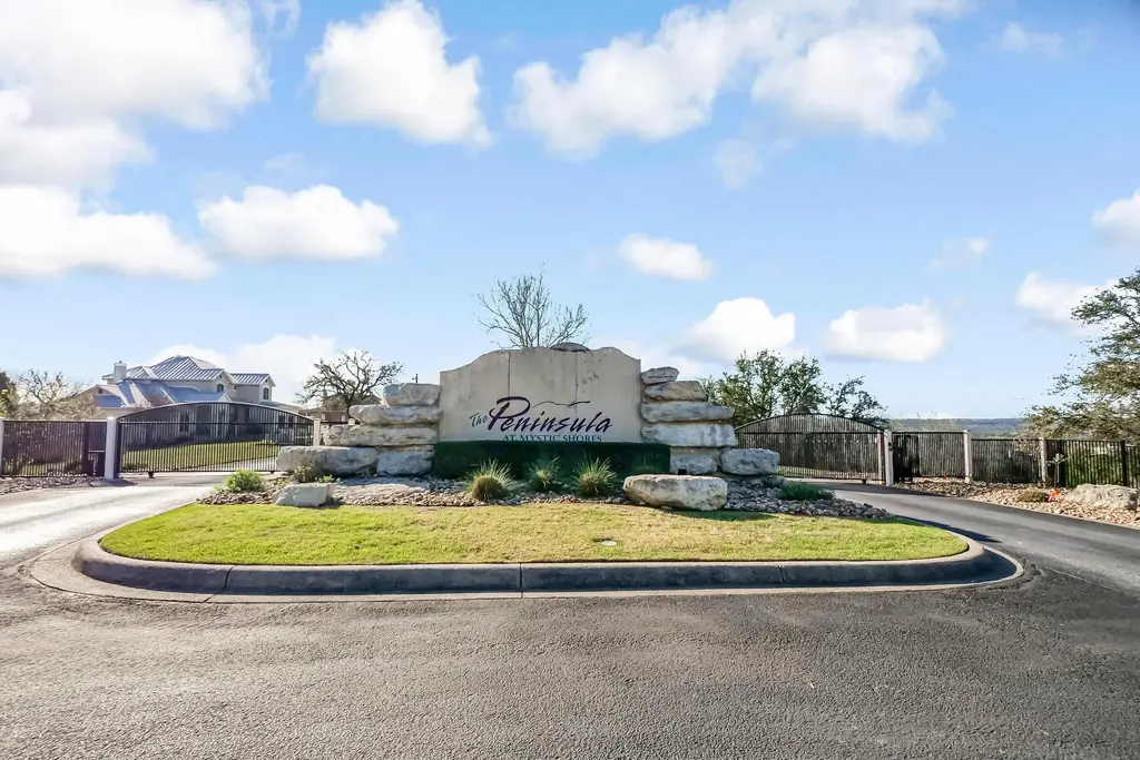 1281 Mystic Parkway, Spring Branch