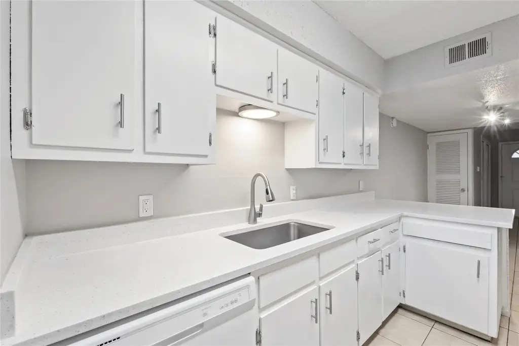 1301 W Ben White Boulevard 104, Austin