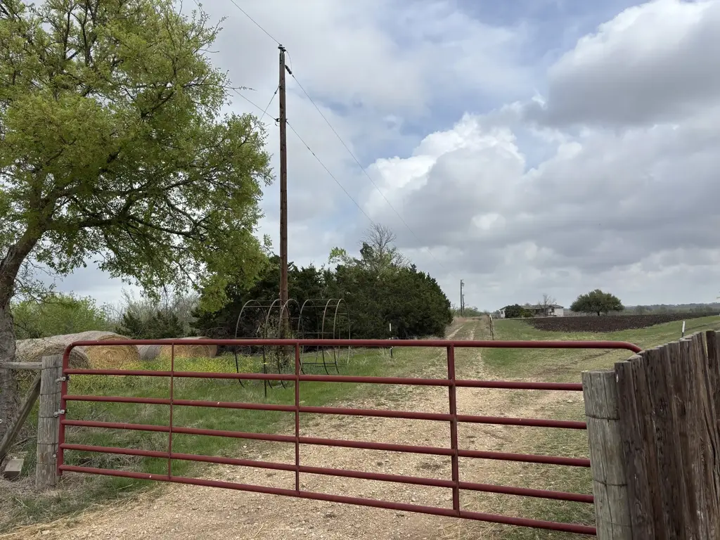 1420 Ne County Road 373, Taylor