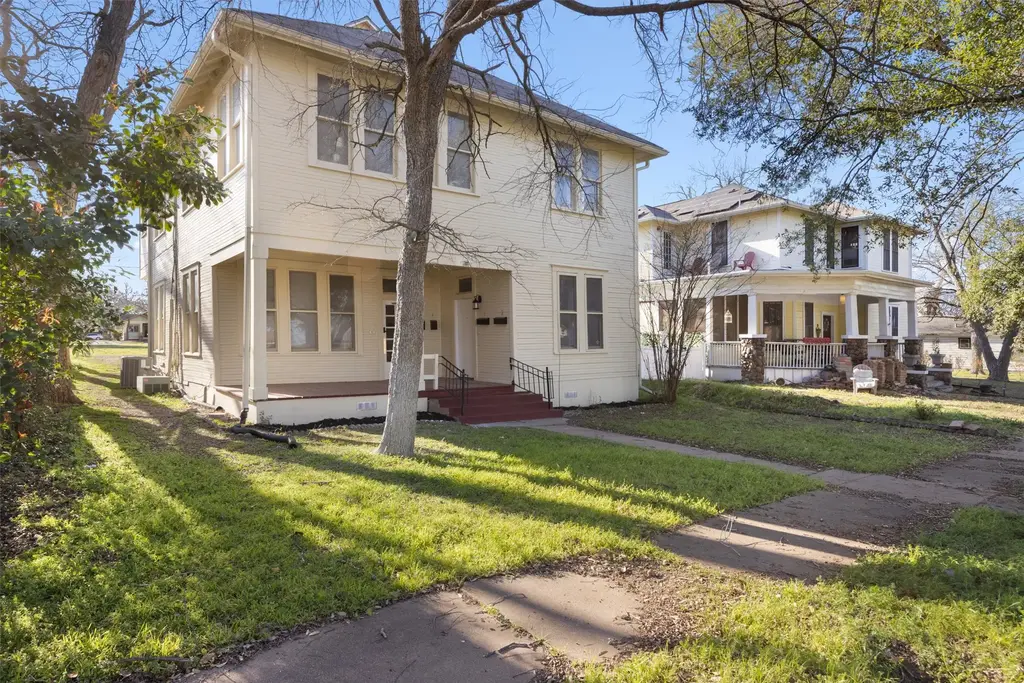 715 Porter Street 2, Taylor