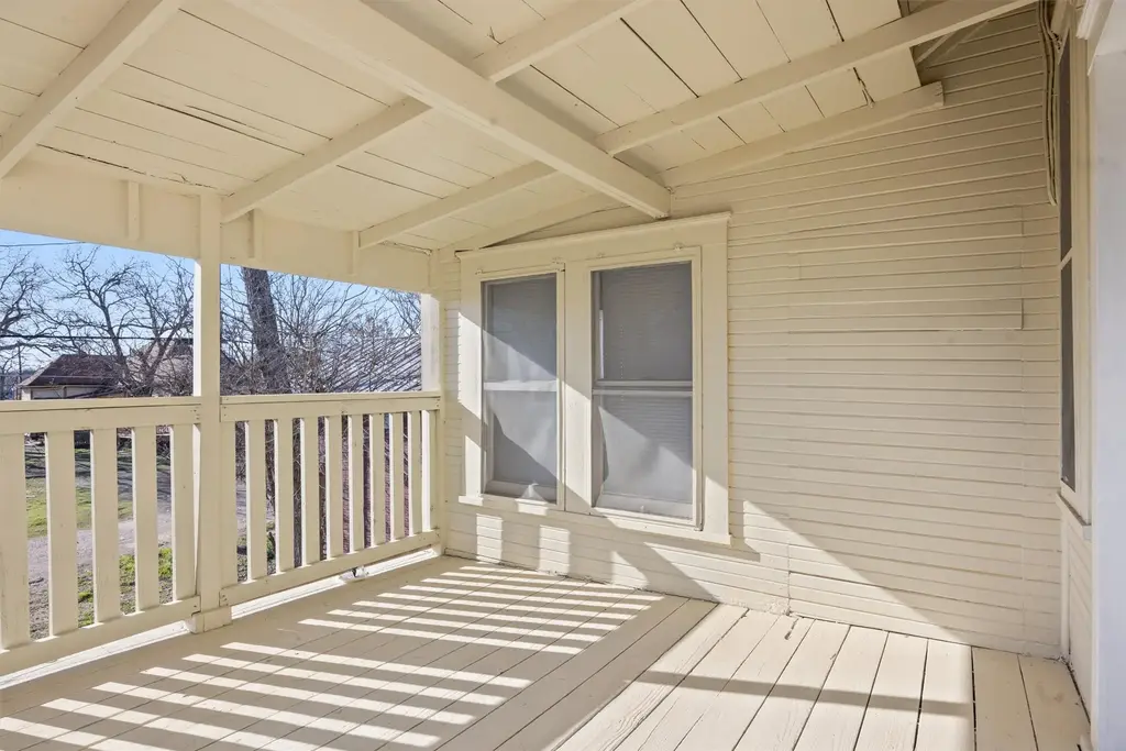 715 Porter Street 3, Taylor